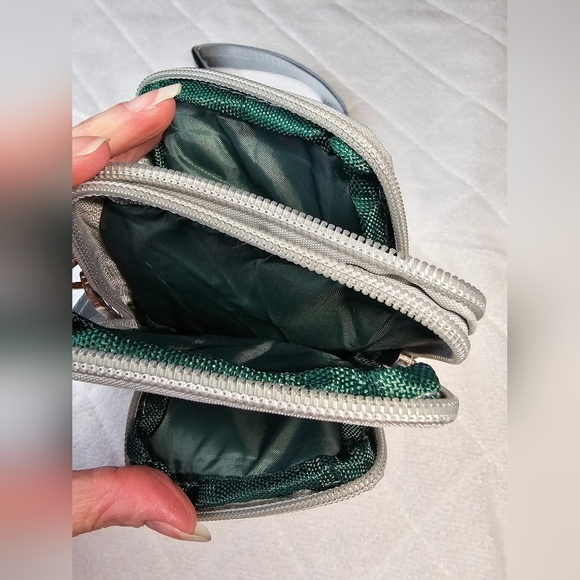 Crossbody Bag Cell Phone Sleeve Concert Venue Bag Adiustable Strap Arm Wrist NWT - Picture 9 of 9